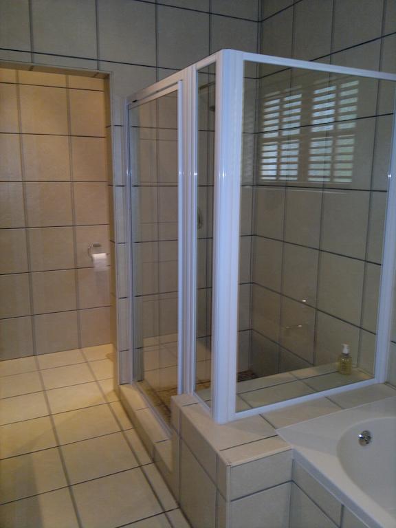 Oasis Shanti Backpackers Oudtshoorn Habitación foto